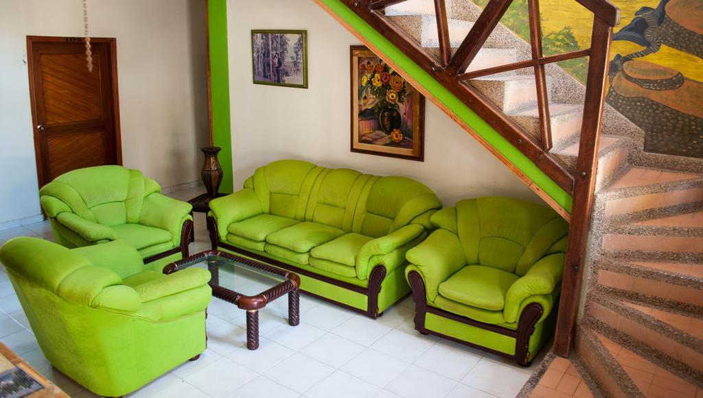 Hostal Pelikan Taganga Exterior foto